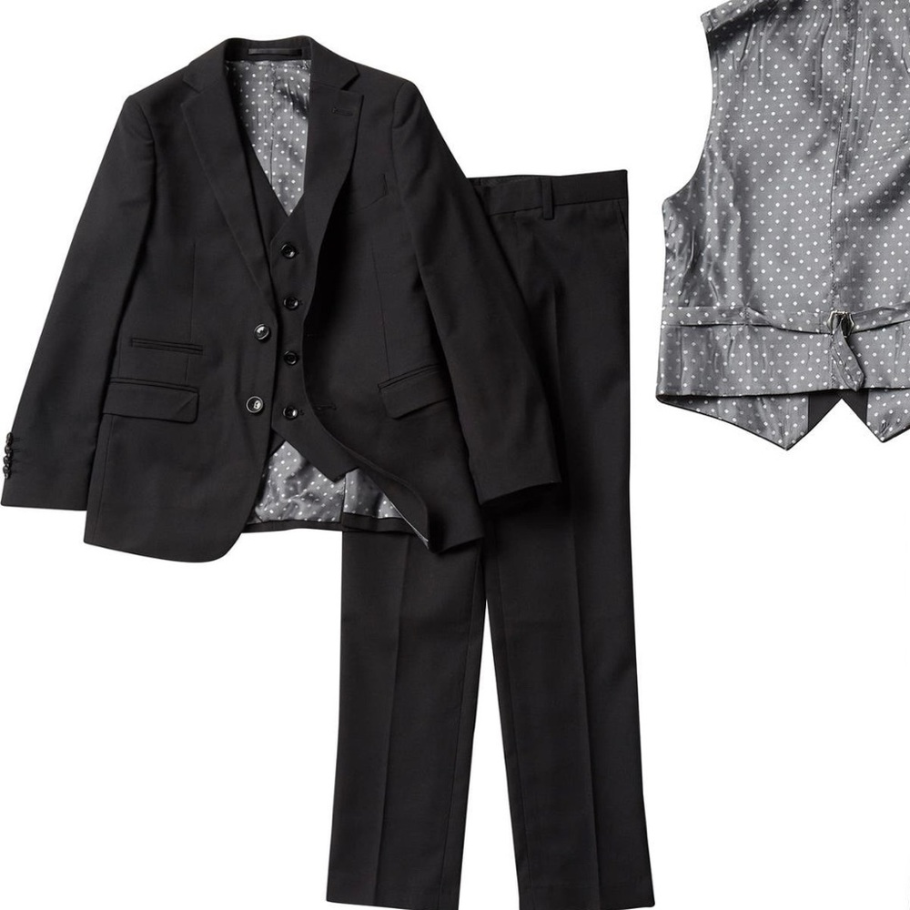 Just Like New! ISAAC MIZRAHI 3-Piece Suit Black Size 12 Husky